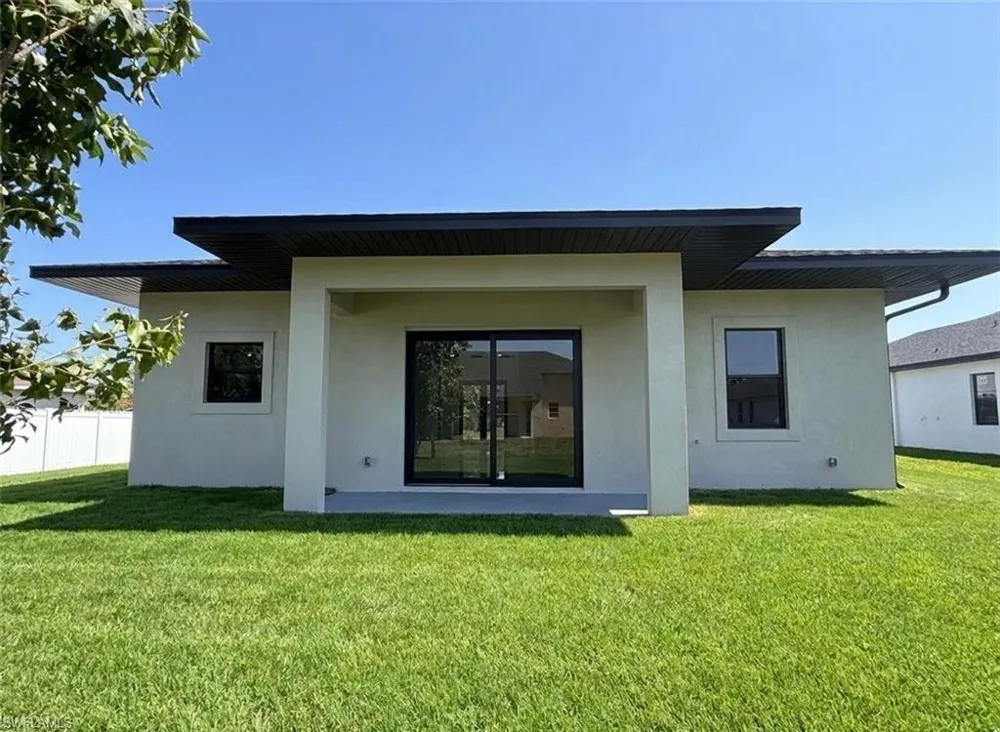 2418 NW 25th Street Cape Coral, FL 33993