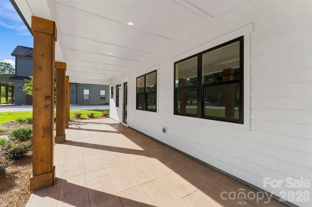 209 Parkdale Drive Belmont, NC 28012