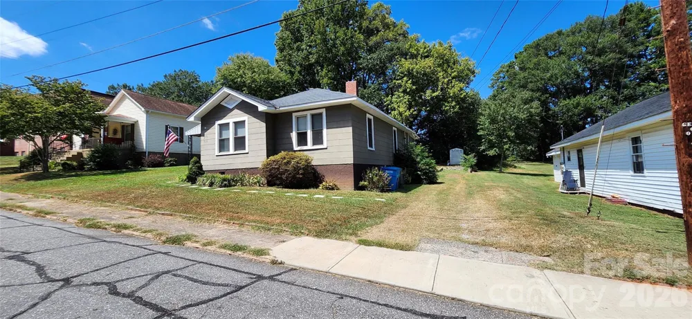 217 Tenth Street Cramerton, NC 28032