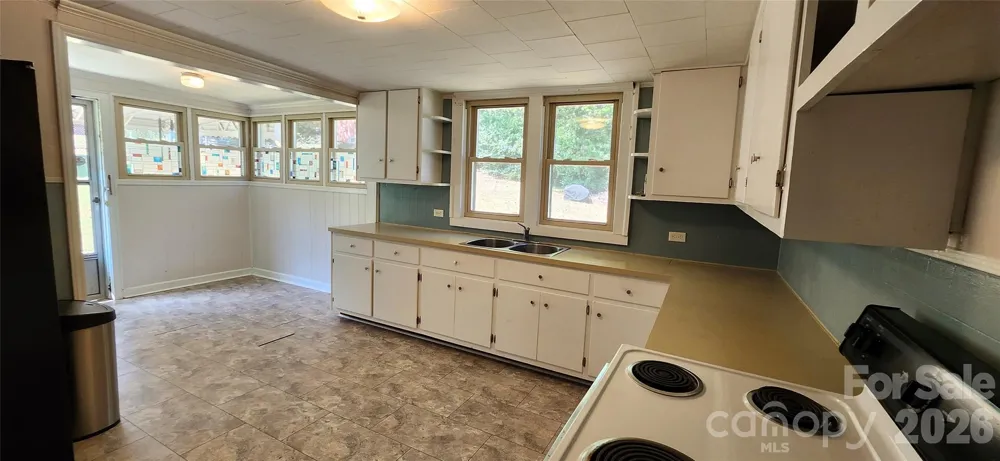 217 Tenth Street Cramerton, NC 28032