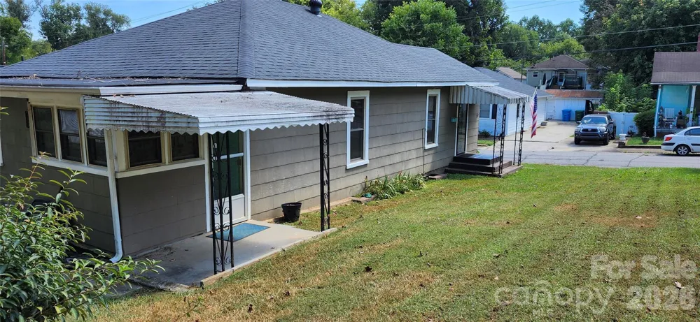 217 Tenth Street Cramerton, NC 28032