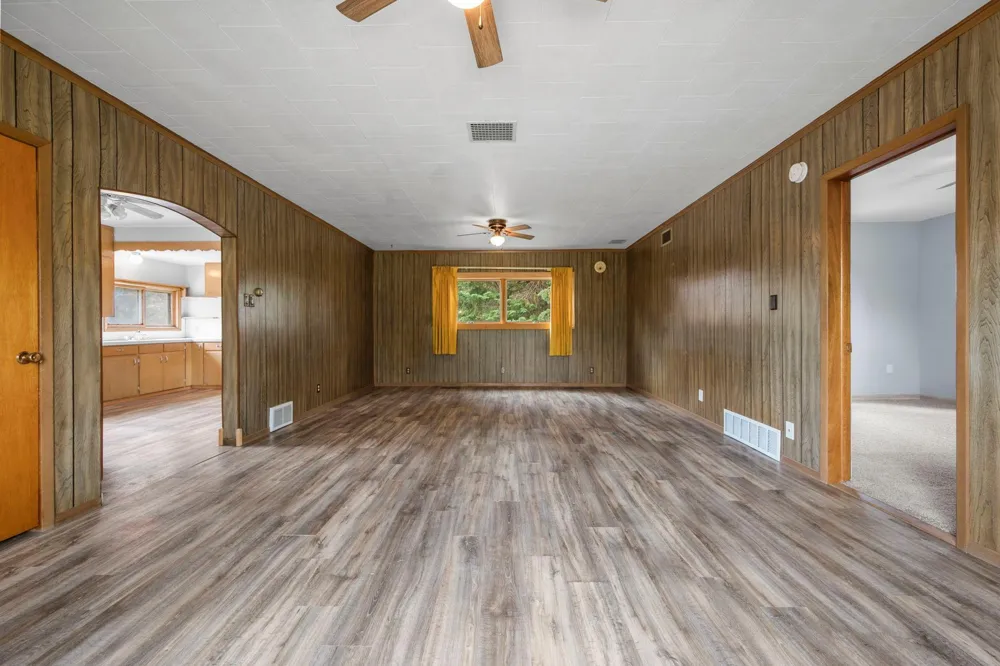 327 72nd Street NW Buffalo, MN 55313