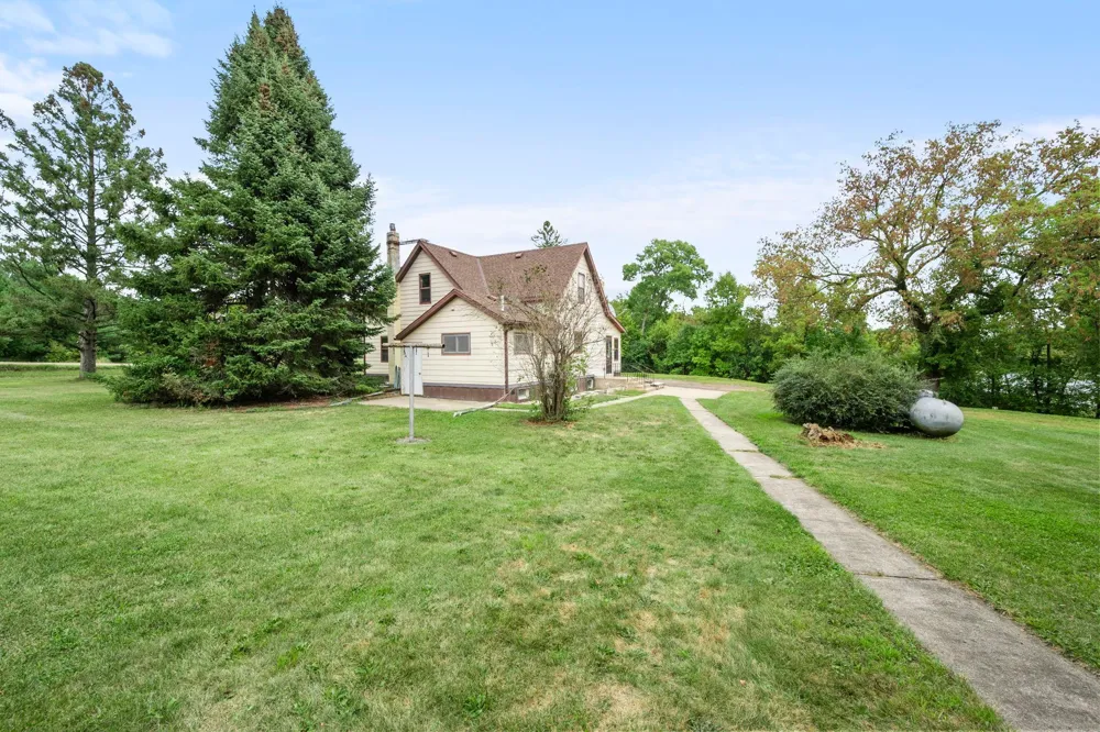 327 72nd Street NW Buffalo, MN 55313
