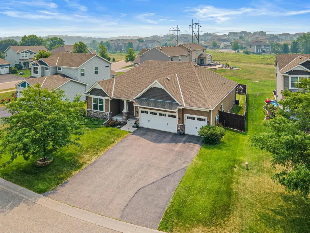 9189 Plymouth Road Woodbury, MN 55129