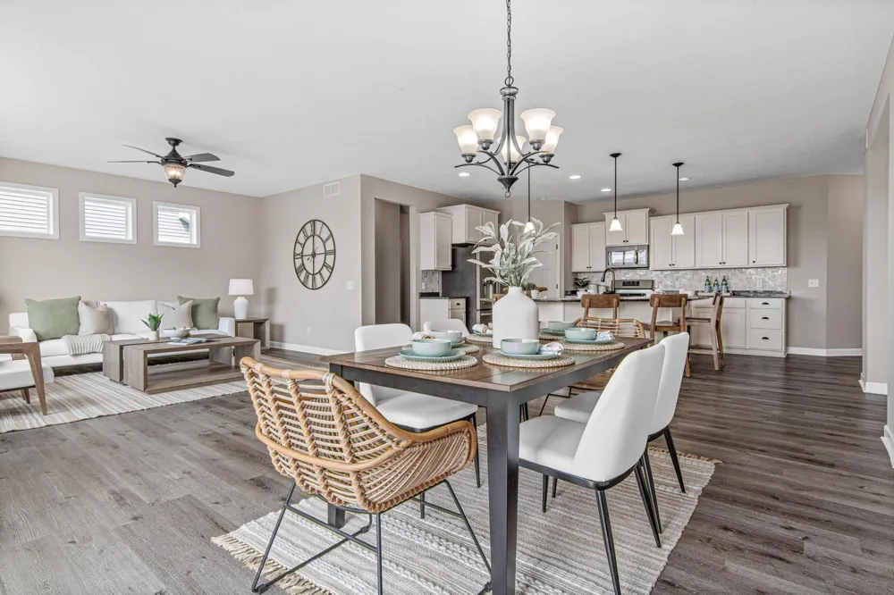 9189 Plymouth Road Woodbury, MN 55129