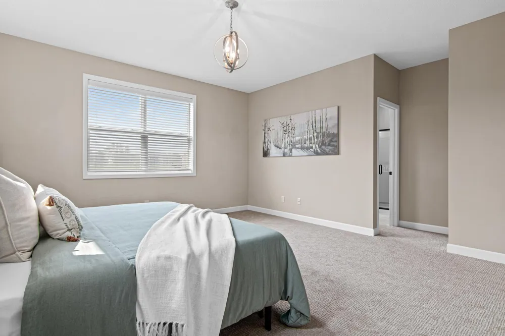 9189 Plymouth Road Woodbury, MN 55129