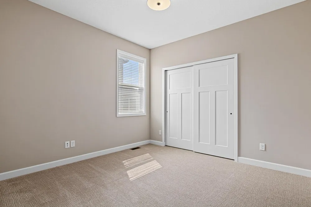 9189 Plymouth Road Woodbury, MN 55129