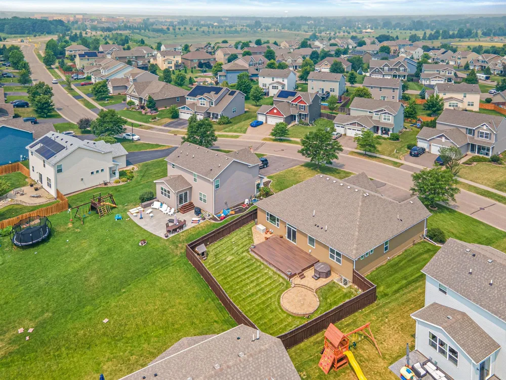 9189 Plymouth Road Woodbury, MN 55129