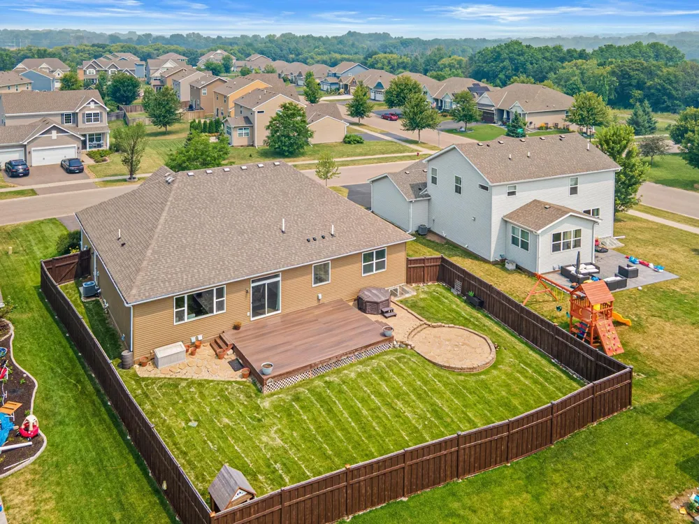 9189 Plymouth Road Woodbury, MN 55129