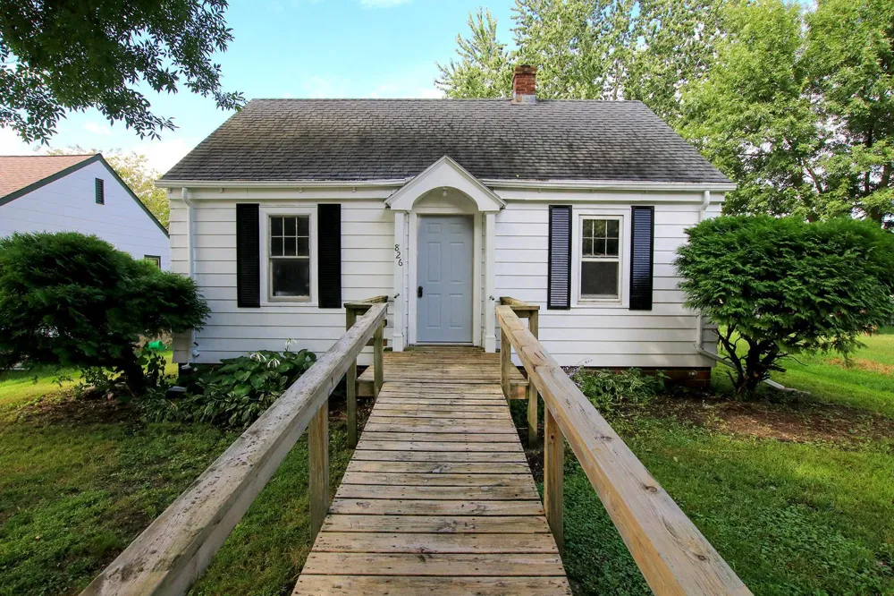826 Bradley Avenue Gibbon, MN 55335