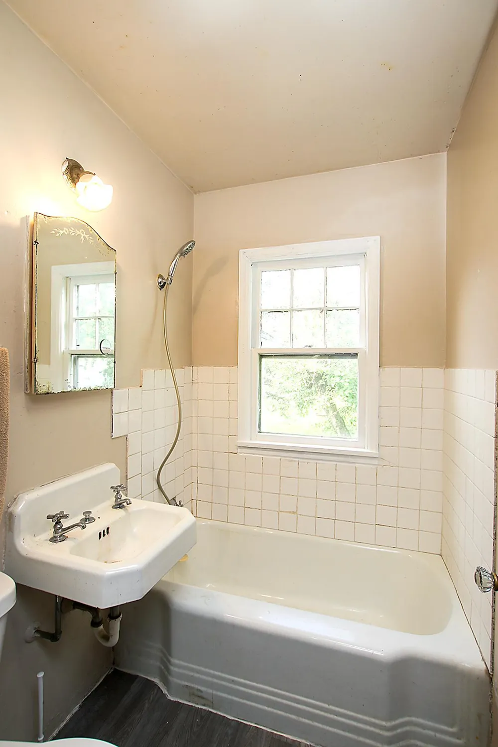 826 Bradley Avenue Gibbon, MN 55335