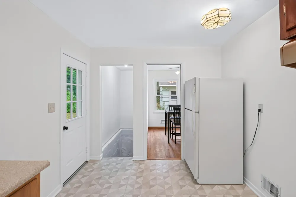 12916 Fairfield Road W Minnetonka, MN 55305