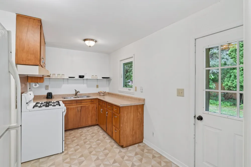 12916 Fairfield Road W Minnetonka, MN 55305