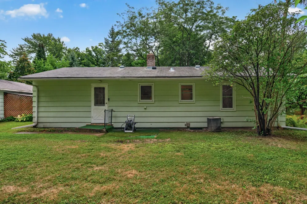 12916 Fairfield Road W Minnetonka, MN 55305