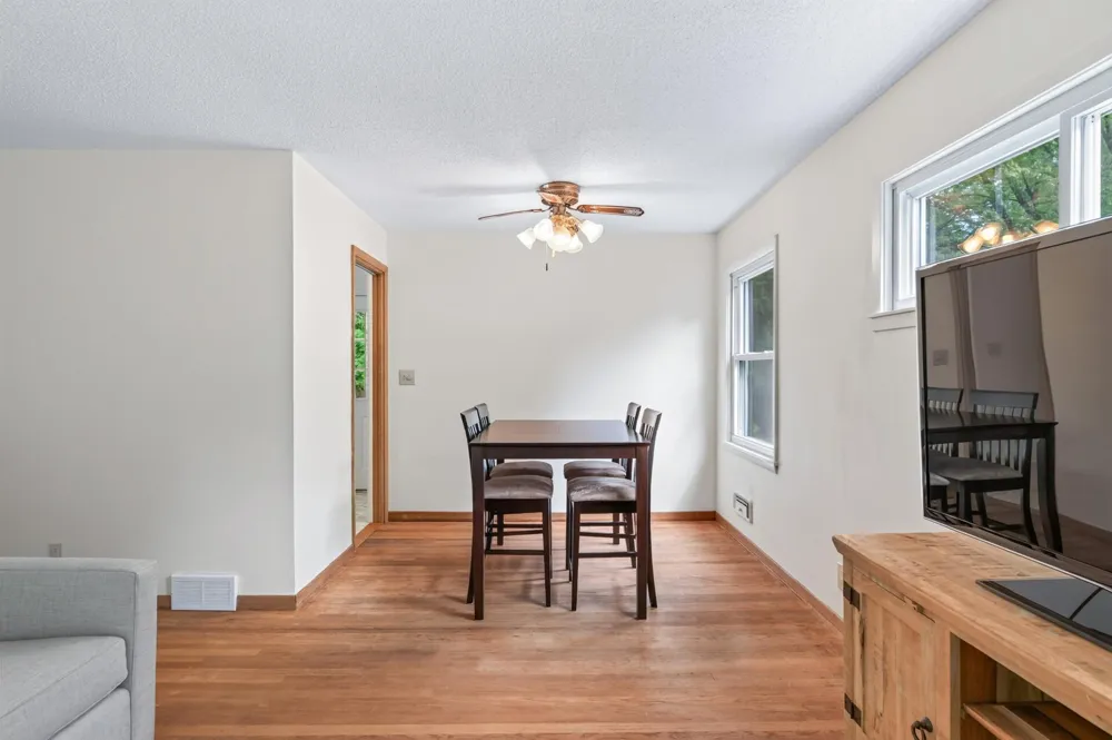 12916 Fairfield Road W Minnetonka, MN 55305