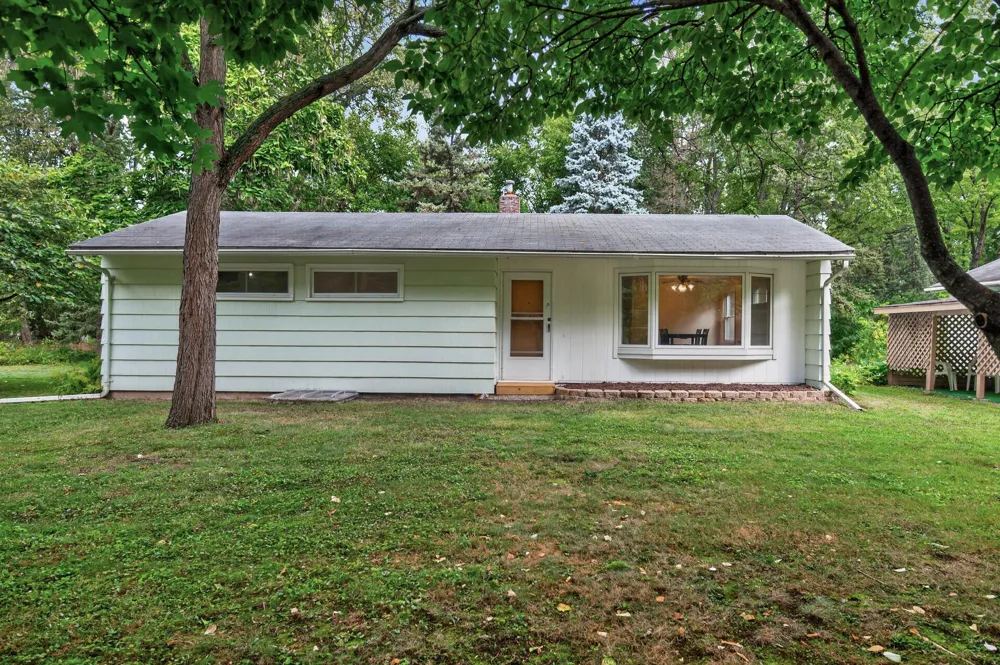12916 Fairfield Road W Minnetonka, MN 55305