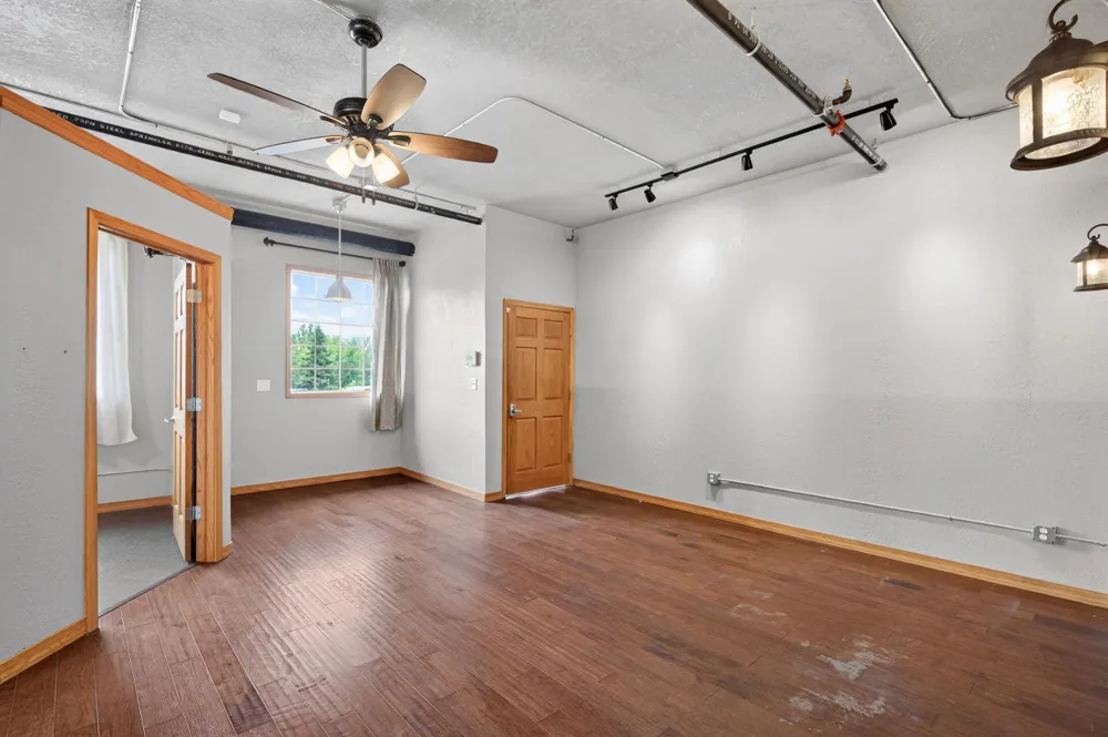 1103 Weir Drive #200 Woodbury, MN 55125