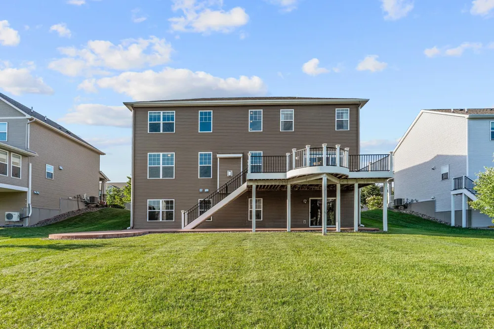 16115 57th Place Plymouth, MN 55446