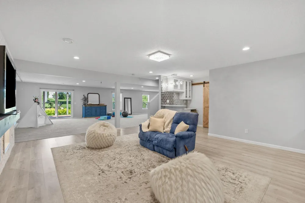 16115 57th Place Plymouth, MN 55446