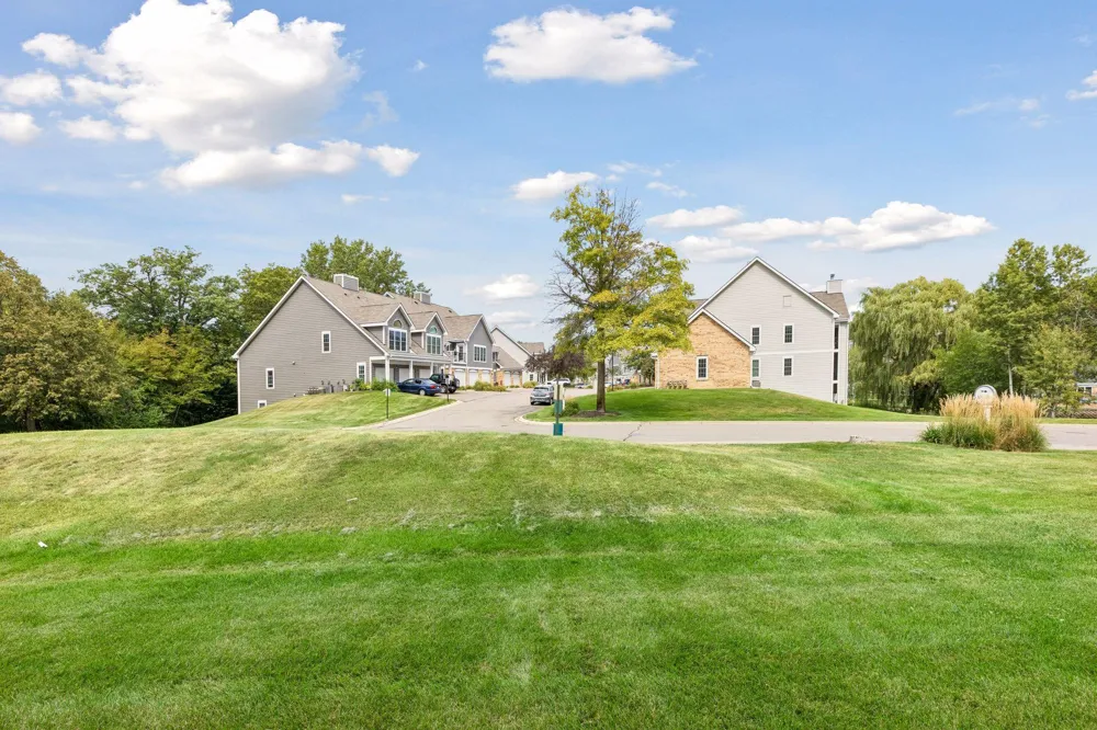 6155 Chasewood Parkway #1 Minnetonka, MN 55343