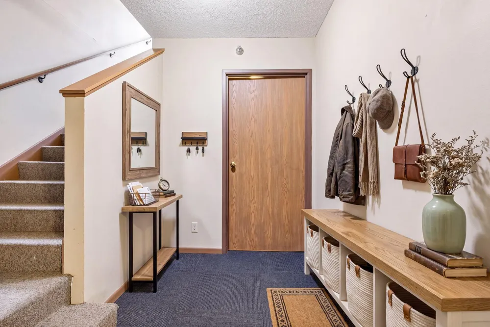 6155 Chasewood Parkway #1 Minnetonka, MN 55343