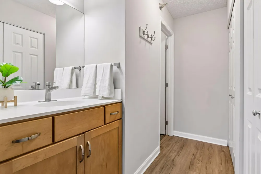 6155 Chasewood Parkway #1 Minnetonka, MN 55343