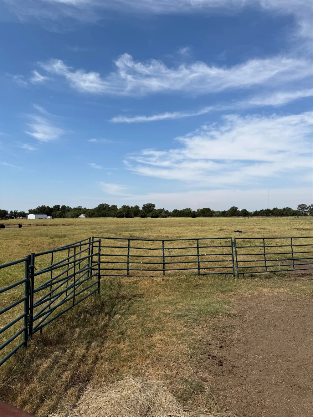 215 Batey Collinsville, TX 76233