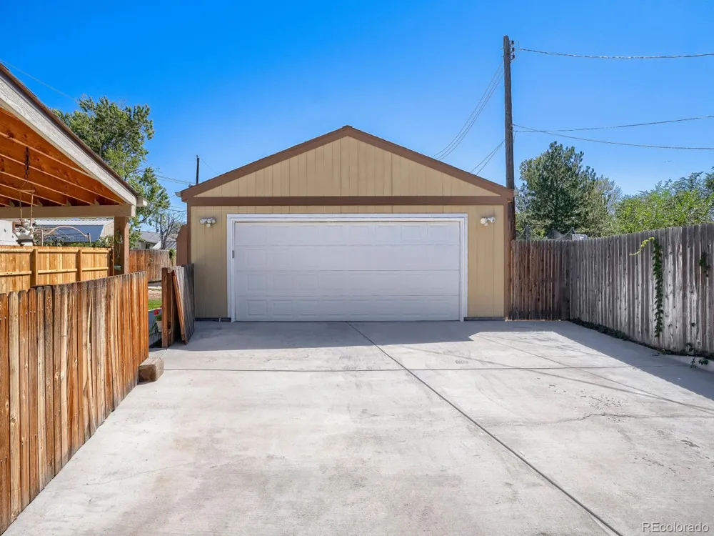 6780 Kearney Street Commerce City, CO 80022