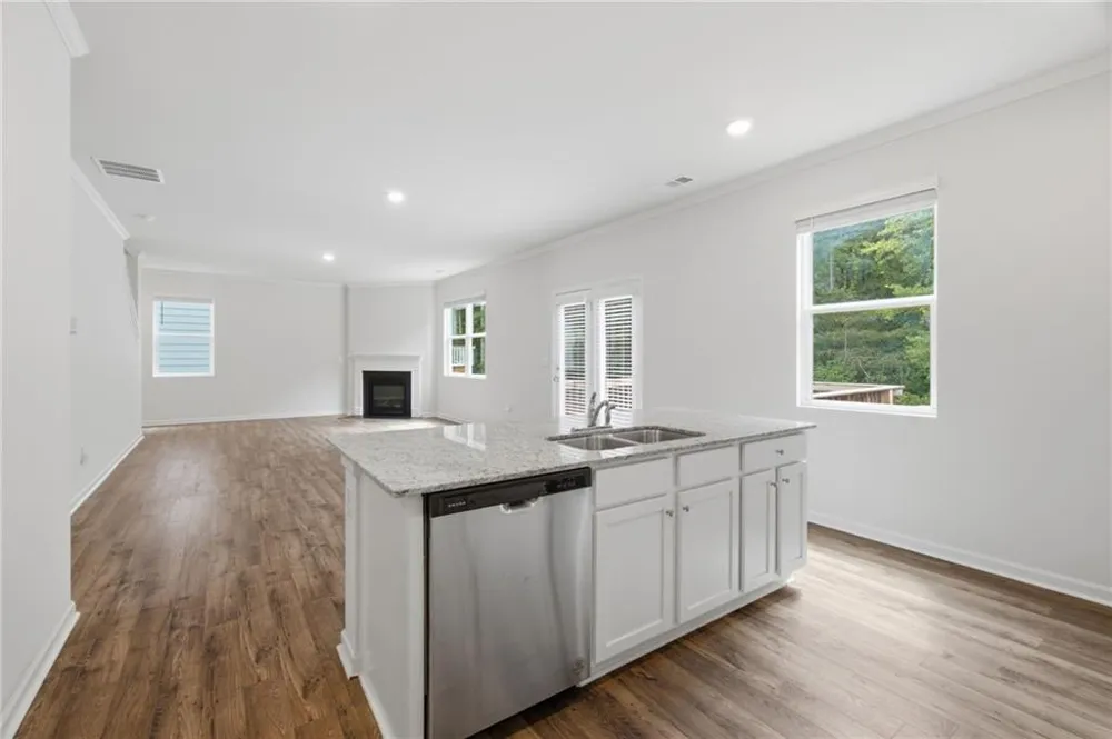 545 Quail Pass Dawsonville, GA 30534