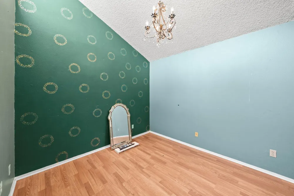 26628 Quail Court Huntsville, TX 77320