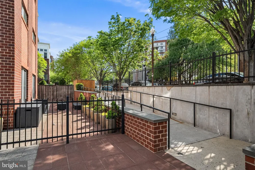 1418 RHODES STREET #B120 Arlington, VA 22209