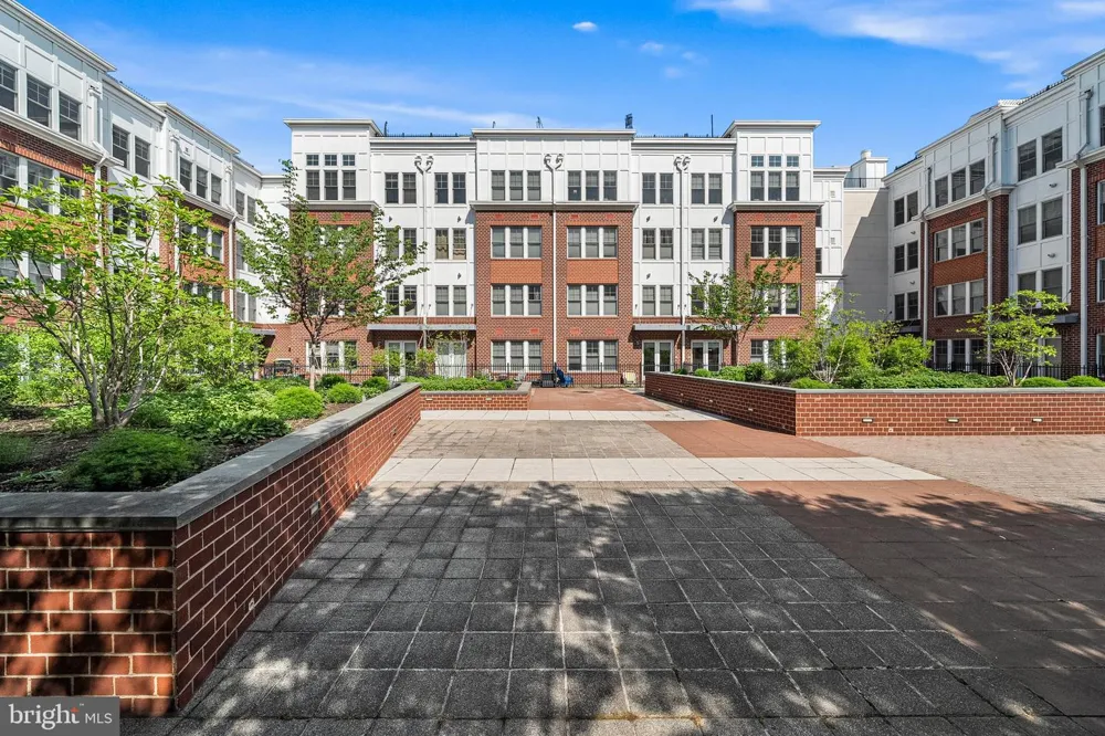 1418 RHODES STREET #B120 Arlington, VA 22209