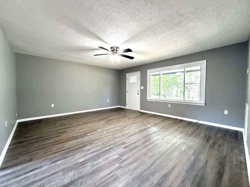1710 Cumberland Heights Rd Clarksville, TN 37040