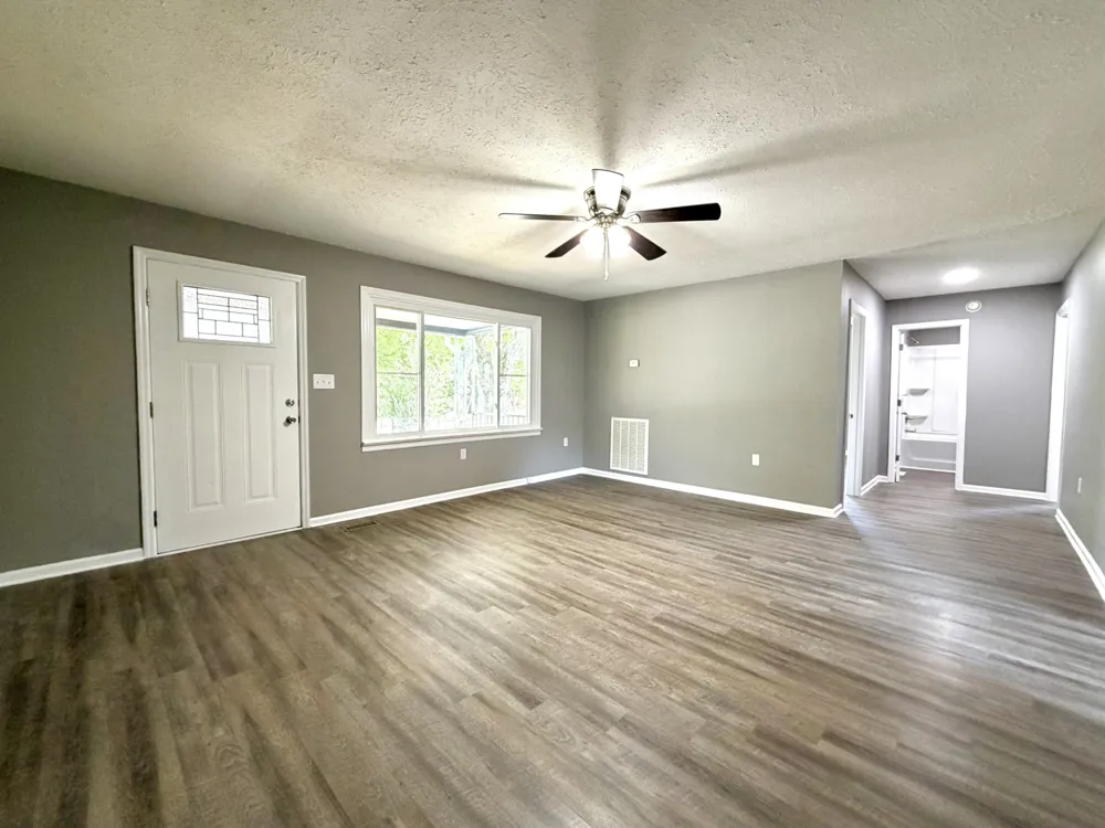 1710 Cumberland Heights Rd Clarksville, TN 37040