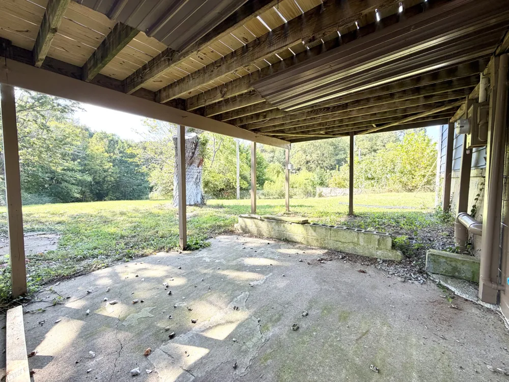 1710 Cumberland Heights Rd Clarksville, TN 37040
