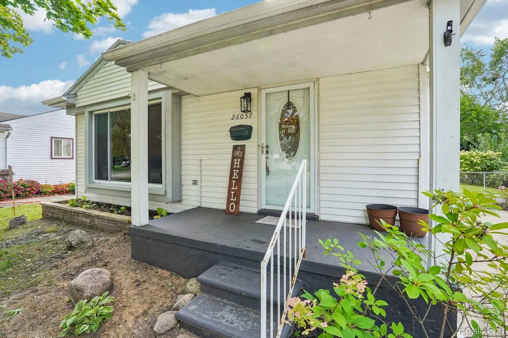 26057 Osmun Street Madison Heights City, MI 48071