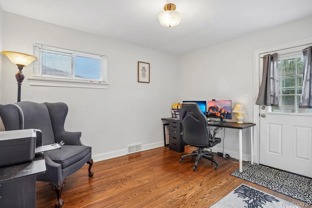 26057 Osmun Street Madison Heights City, MI 48071