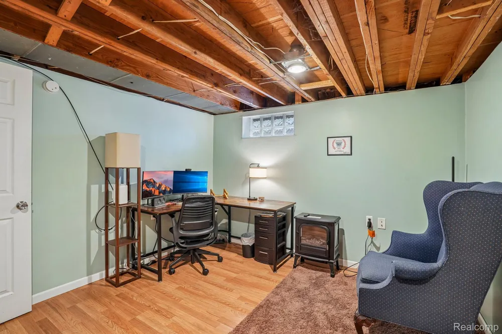 26057 Osmun Street Madison Heights City, MI 48071