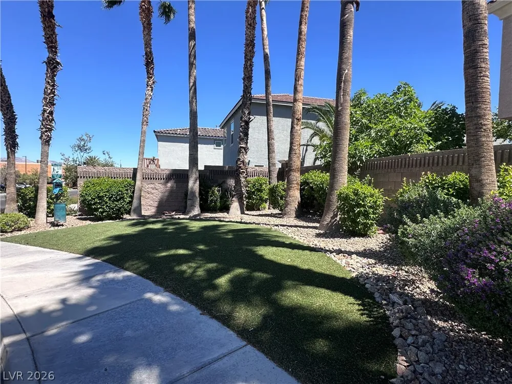 6789 Gold Yarrow Street Las Vegas, NV 89148