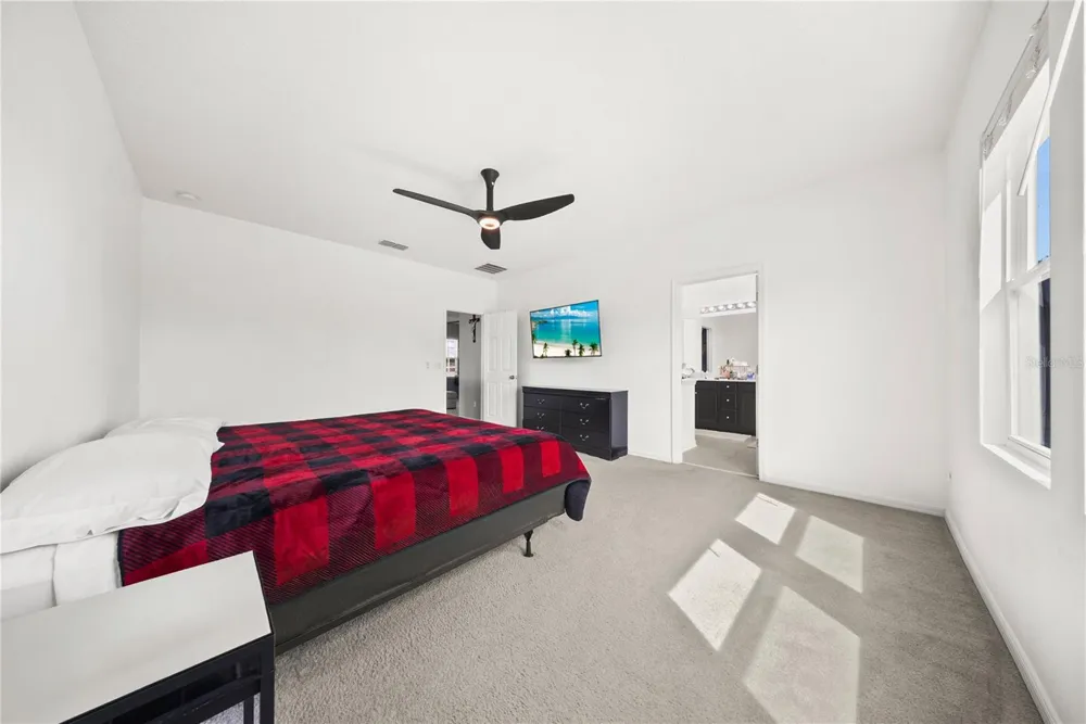 2553 EAGLE BAY BOULEVARD Kissimmee, FL 34743