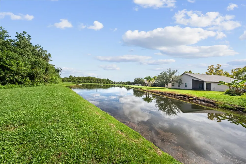2553 EAGLE BAY BOULEVARD Kissimmee, FL 34743