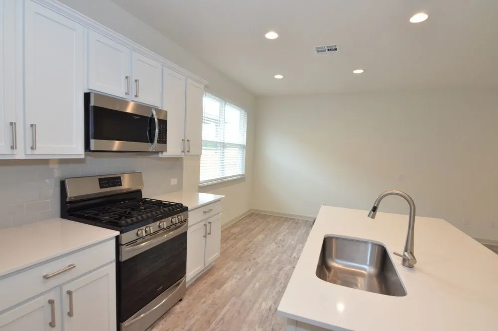 428 Agave Azul Way Leander, TX 78642