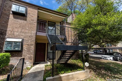 2542 BABCOCK RD Unit D201