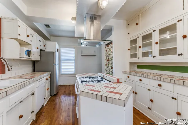 526 Pershing Unit B San Antonio, TX 78209