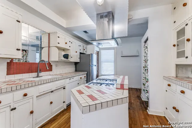 526 Pershing Unit B San Antonio, TX 78209