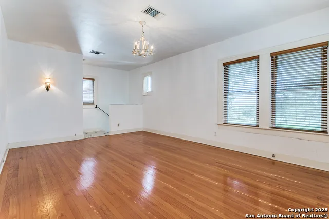 526 Pershing Unit B San Antonio, TX 78209