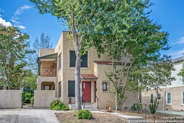 526 Pershing Unit B San Antonio, TX 78209