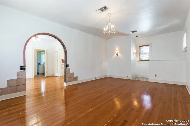 526 Pershing Unit B San Antonio, TX 78209