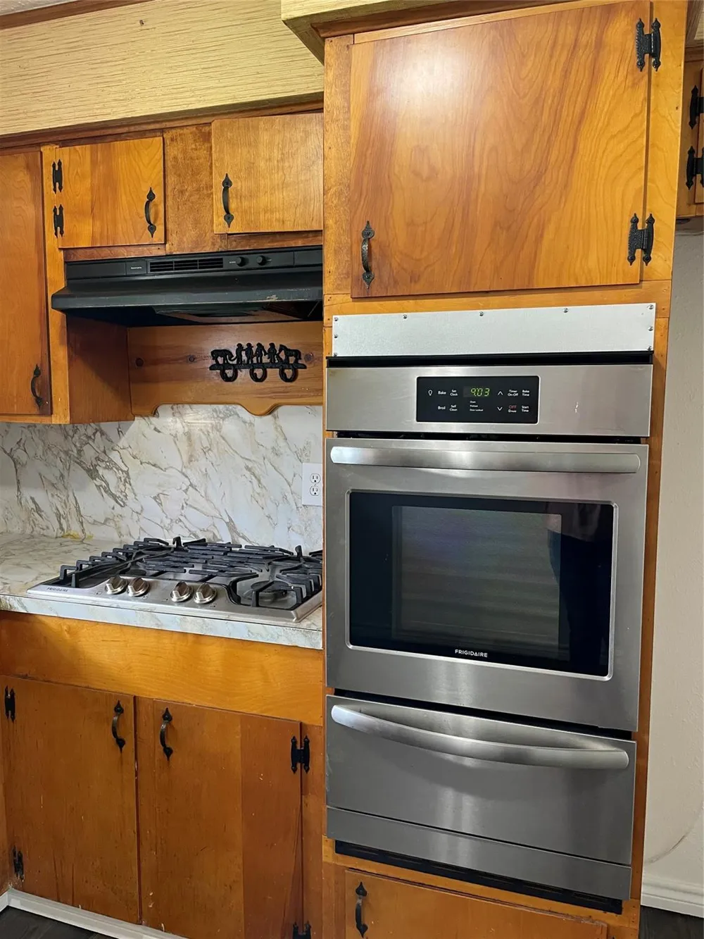 6 Avenue C Freeport, TX 77541