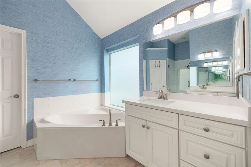 5104 Carefree Drive League City, TX 77573